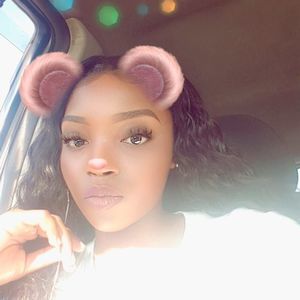 Meet your Posher, Justine